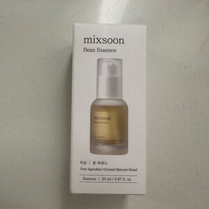 NWT mixsoon Bean Essence
